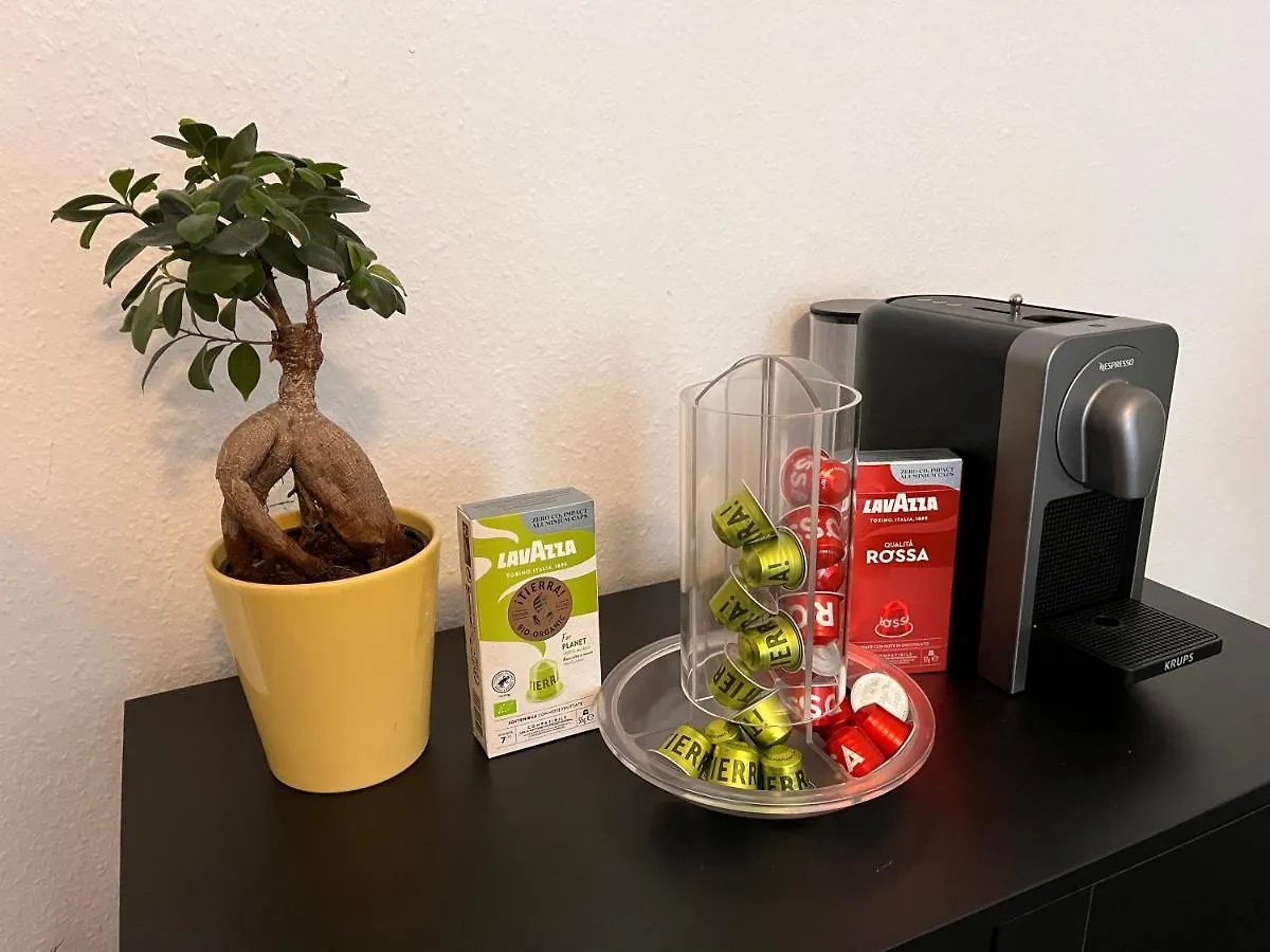 Traumhaftes Zwei-Zimmer-Apartment an der Elbe Dresden 0*,